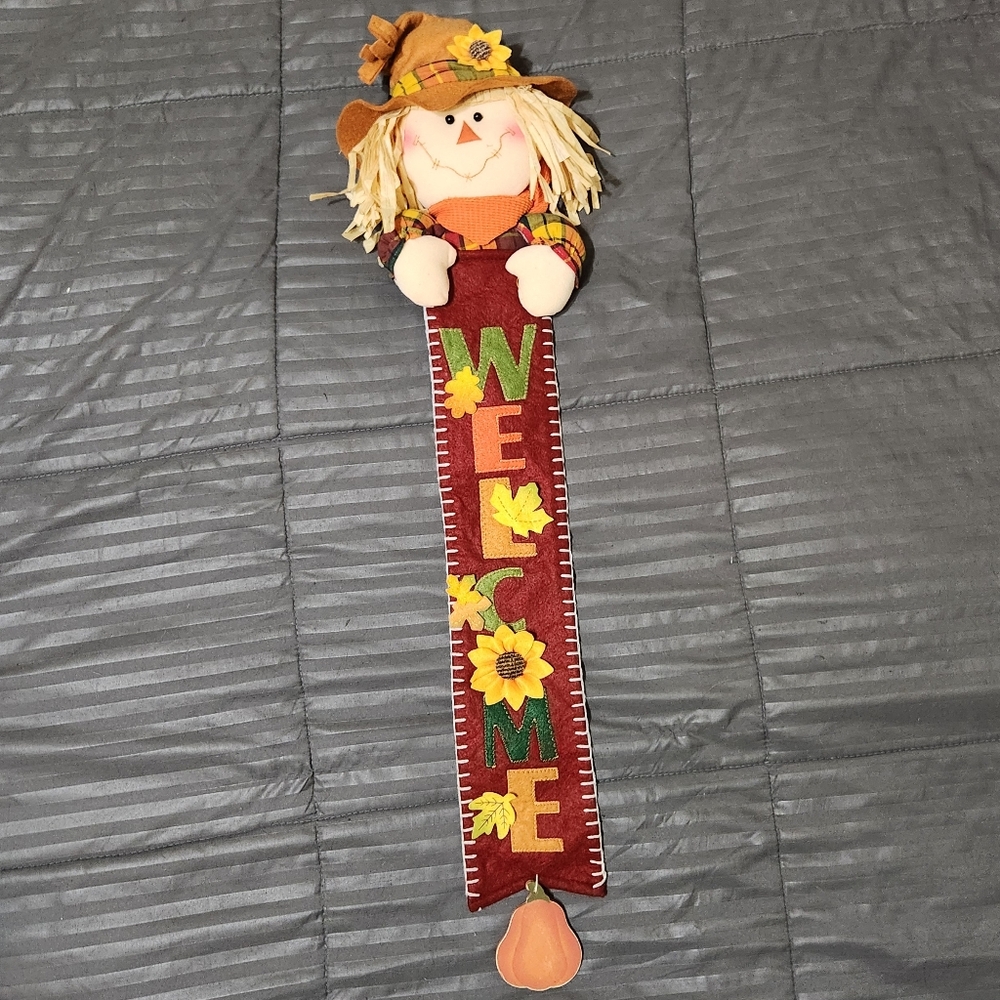 Hanging Fall themed Scarecrow Welcome Sign